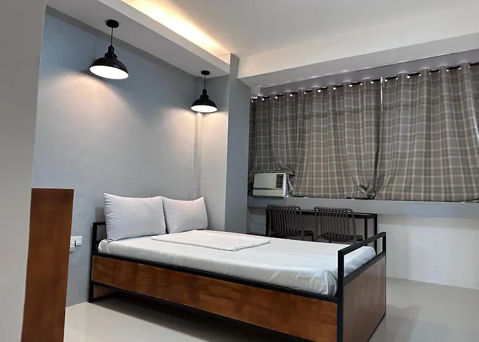 Capitol Tourist 2026 Hostel